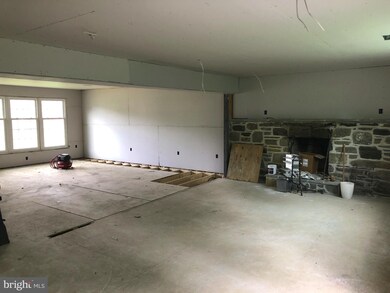 126 Glendale Rd, Exton, PA 19341 - photo 3