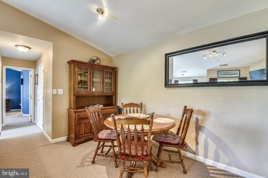 10998 Koman Cir unit 167, Manassas, VA 20109 - photo 5