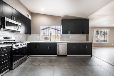 2246 E Russell Rd, Las Vegas, NV 89119 - photo 4