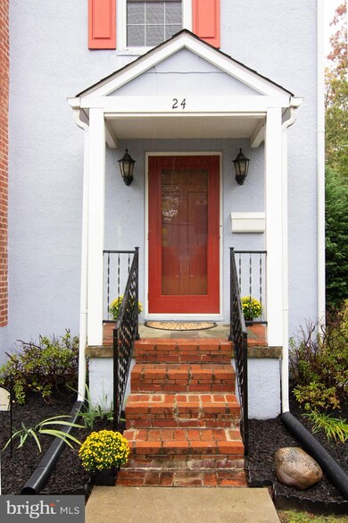 24 Evans Ave, Lutherville Timonium, MD 21093 - photo 2