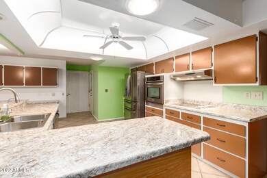 17614 N Calico Dr, Sun City, AZ 85373 - photo 7