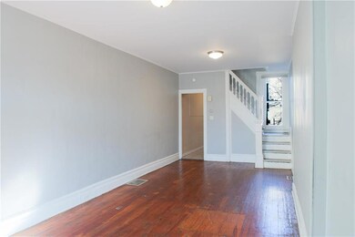 Living/Dining Area
