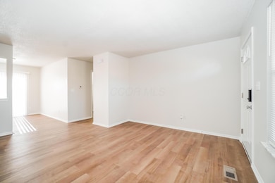 5761 Ricardo Dr, Galloway, OH 43119 - photo 2