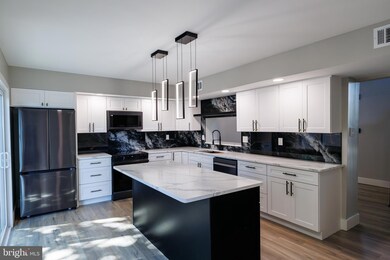 1405 Brandenburg Way, King of Prussia, PA 19406 - photo 4