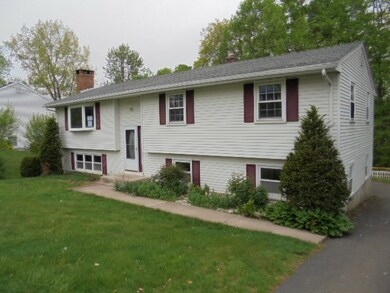 189 Dana Ln, Meriden, CT 06451 - photo 2