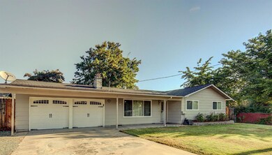 103 Victoria Way, Central Point, OR 97502 - photo 2