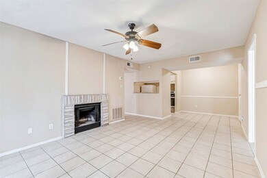 12527 Ashford Meadow Dr unit A, Houston, TX 77082 - photo 4
