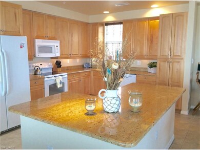LARGE KITCHEN WITH ISLAND
