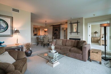 Suite 920-06511-sm