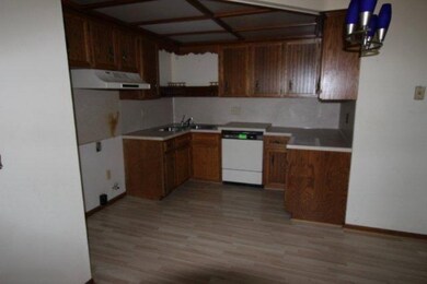 Case 263-387394 - 911 North 2A - Kitchen