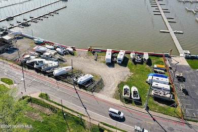 5962 Edgewater Dr, Toledo, OH 43611 - photo 4