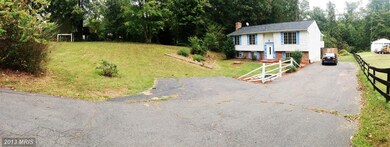 8941 Westchester Dr, Manassas, VA 20112 - photo 2