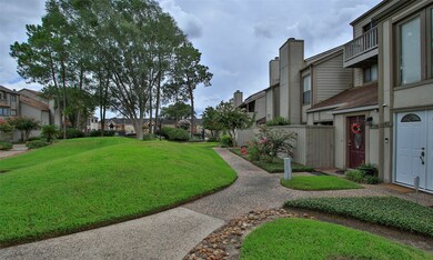 1041 Country Place Dr unit 1041, Houston, TX 77079 - photo 5