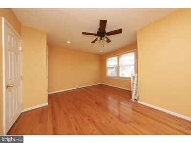 7040 Clover Ln, Upper Darby, PA 19082 - photo 7