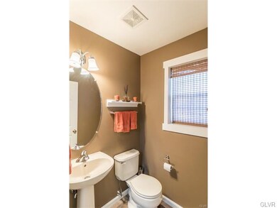 6869 Hunt Dr, Macungie, PA 18062 - photo 6