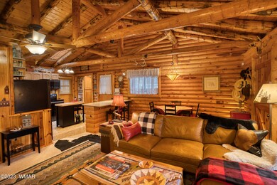 005_Living Room