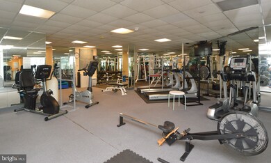 Metropolitan Condos unit 518, Washington, DC 20037 - photo 4