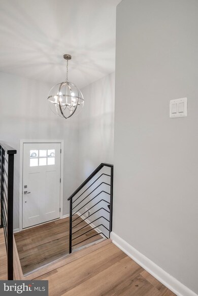 212 W Mill Ave, Capitol Heights, MD 20743 - photo 5