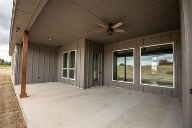 1069 Eagles Bluff Dr, Weatherford, TX 76087 - photo 6