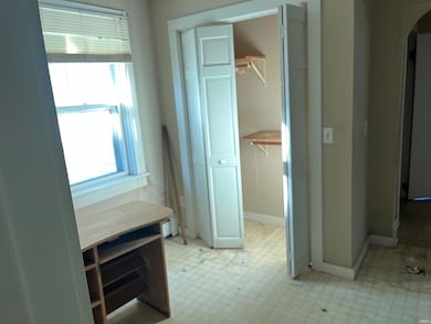 202 N Van Buren Ave, Fowler, IN 47944 - photo 5