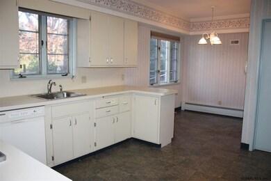 13 Marion Ave, Albany, NY 12203 - photo 6