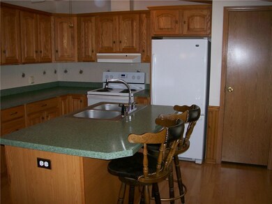 516 Strathmore Ave, Erie, PA 16505 - photo 2