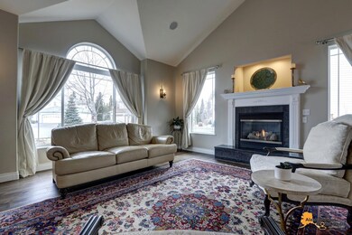 Formal Living Room w/Fireplace