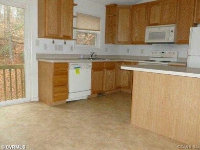 27006 Shannon Mill Dr, Ruther Glen, VA 22546 - photo 3