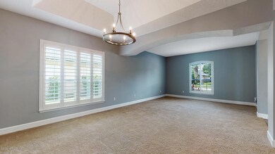 Dining & Living Rm a