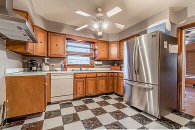 13112 Greenwood Ave, Blue Island, IL 60406 - photo 2