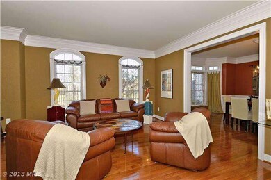 5135 Pleasant Forest Dr, Centreville, VA 20120 - photo 4