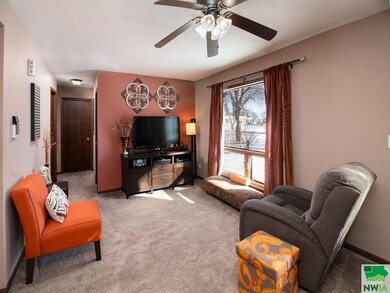 722 4th St, Onawa, IA 51040 - photo 4