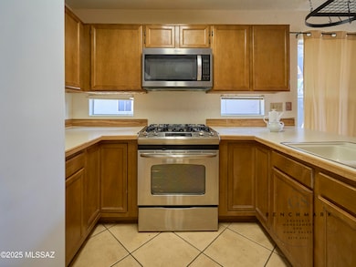 4703 W Gatehinge Ct - Kitchen 02
