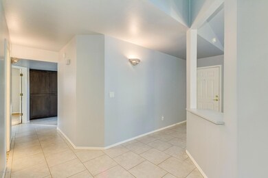 Neutral tile