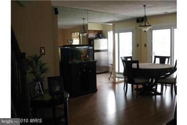 327 Meadow Way, Hyattsville, MD 20785 - photo 4