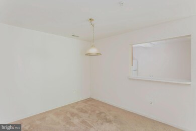 2201 Falls Gable Ln unit F, Baltimore, MD 21209 - photo 6