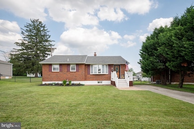 412 S Dupont Rd, Newport, DE 19804 - photo 2