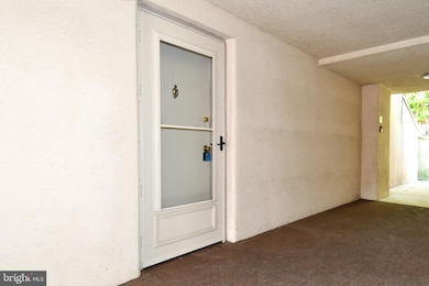 10104 Campus Way S unit 1023A, Upper Marlboro, MD 20774 - photo 3