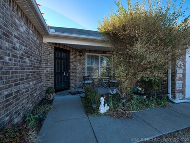 2601 W El Dorado St, Broken Arrow, OK 74011 - photo 2