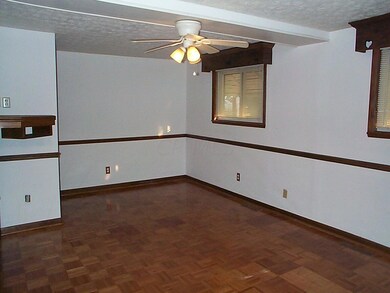 3728 Shirley Ln, Columbus, OH 43228 - photo 5