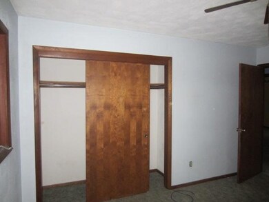 57284 Clydesdale Dr, Goshen, IN 46528 - photo 4