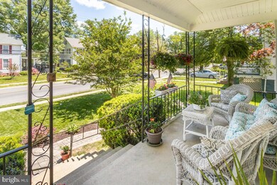 318 Montgomery St, Laurel, MD 20707 - photo 4