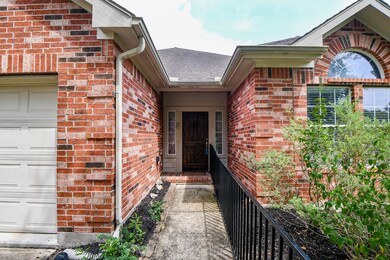 3305 Norma Ln, Pearland, TX 77584 - photo 4