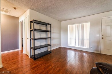 5219 Caliente St unit 14 Bldg5219, Las Vegas, NV 89119 - photo 5
