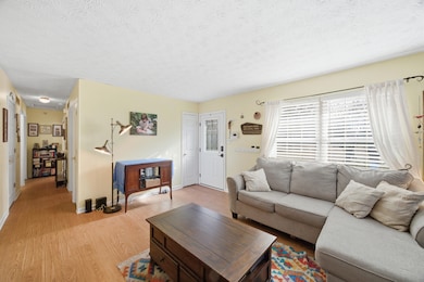 3205 Elk Lake Ct, Lexington, KY 40517 - photo 3