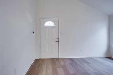 7526 Pepperbrook Dr, Houston, TX 77041 - photo 4