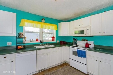 1121 Bundy St, Des Moines, IA 50315 - photo 6