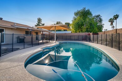 3022 E Sierra St Phoenix AZ-large-026-02