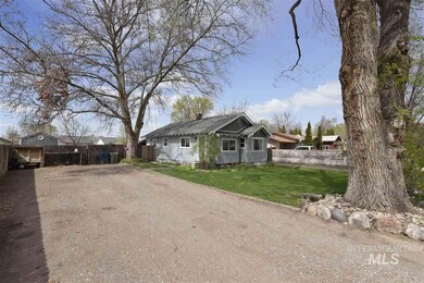 923 S Chestnut St, Nampa, ID 83686 - photo 2