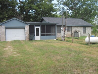 Back view. Note 1 car garage in back